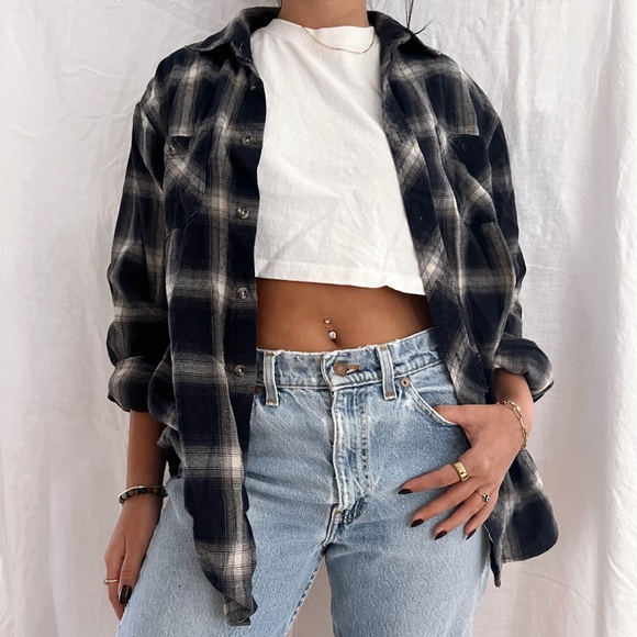 Oversized Boyfriend Flannel - Picture 1 of 3